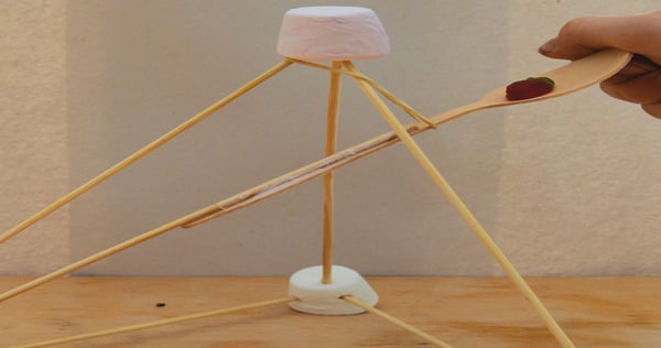 OKIDO Magazine Marshmallow catapult